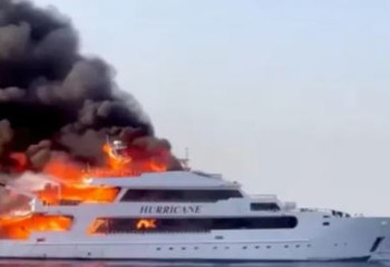 В Египте загорелась яхта с туристами