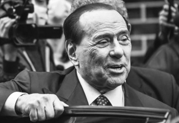 Италияның бұрынғы премьер-министрі Сильвио Берлускони дүниеден өтті