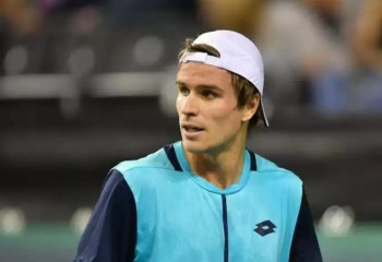 Казахстанский теннисист  сенсационно выиграл квалификацию турнира в Италии