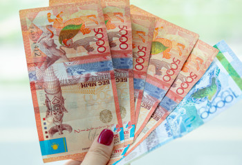 Ұлттық қордағы ақшаға баланың ата-анасы қосымша қаржы құя ма?