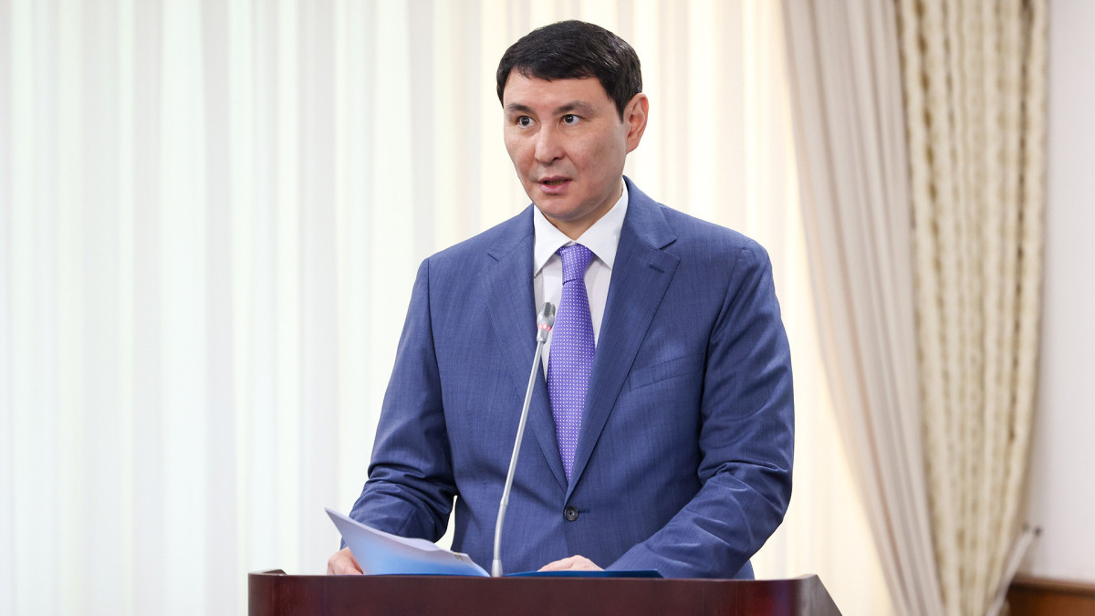 Доходы местных бюджетов за 5 месяцев т.г. составили 2,6 трлн тенге - Ерулан Жамаубаев