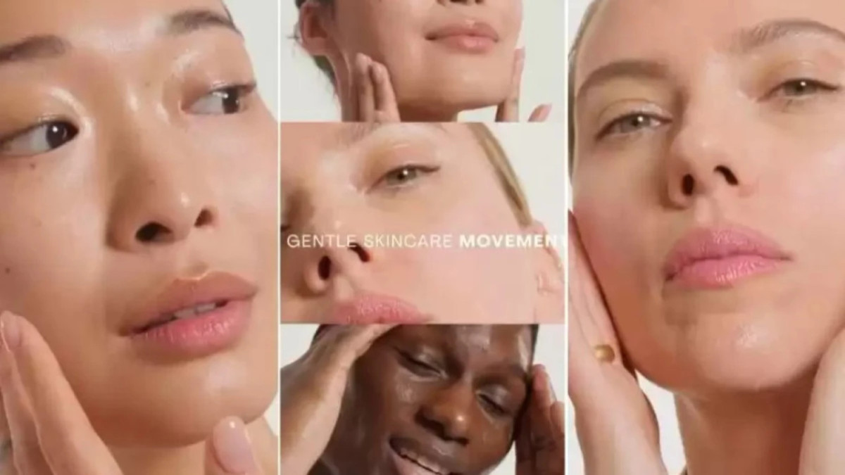 Казахстанская модель снялась в рекламе косметики Скарлетт Йохансон