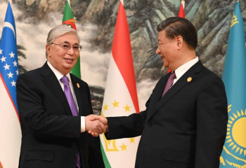 Токаев поздравил Си Цзиньпина с 70-летним юбилеем