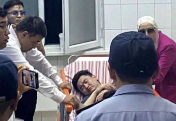 20 күнге қамалған Төреғали Төреәлі ауруханаға жеткізілді