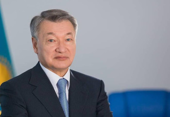 Даниял Ахметов освобожден с должности акима ВКО