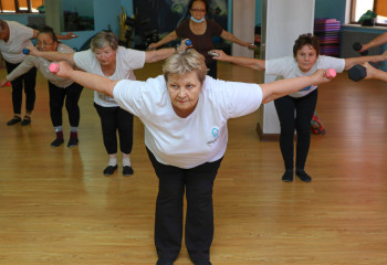 С 1 января 2024 года работодатели начнут делать пенсионные взносы за сотрудника