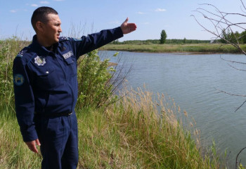 «Обычный» выходной участкового: полицейский спас утопающего в СКО