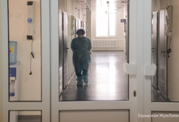 Зерттеулер Pfizer вакцинасы ерлерде бедеулік тудыратынын көрсетті – фейк