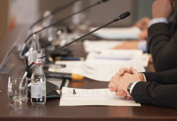 БАҚ және тілшілерді сотқа беру мерзімі 3 жылға дейін қысқарады