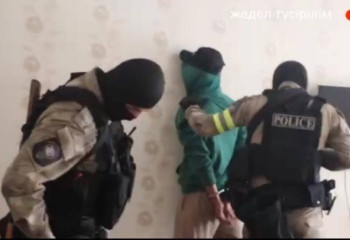 Избил и ограбил на первом свидании жительницу Уральска мужчина с сайта знакомств