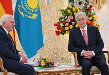 Kassym-Jomart  Tokayev and Frank-Walter Steinmeier hold talks in narrow format