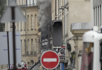 Парижде жарылыстан 37 адам зардап шекті