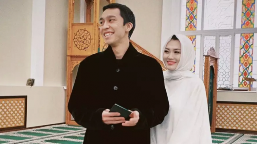  instagram.com/erke_esmahan 