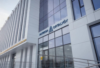 Коррумпированные бухгалтеры в школах: Антикор выявил преступную схему