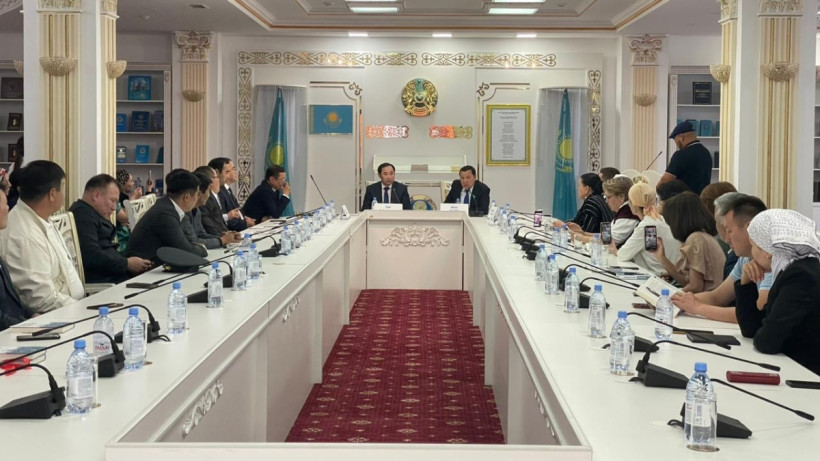  © Саят ЫБЫРАЙ 