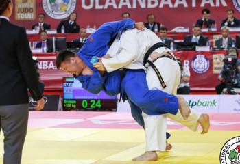 Моңғолия Гранд Слэмінде бүгін күрескен Қазақстан құрамасының бір балуаны ғана жарысты жалғастырады