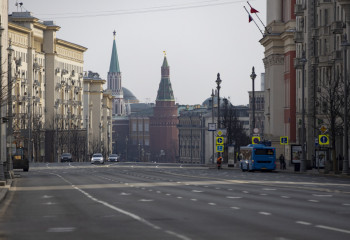 В Москве ввели ограничения массовых мероприятий и контроль на дорогах