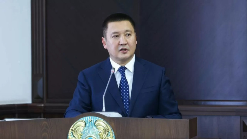  instagram.com/asaiyn.baikhan 