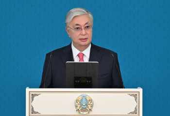 Президент Касым-Жомарт Токаев вручил премии и гранты казахстанским журналистам