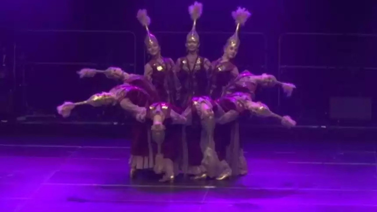Юные казахстанские танцоры показали свое искусство в Бельгии
