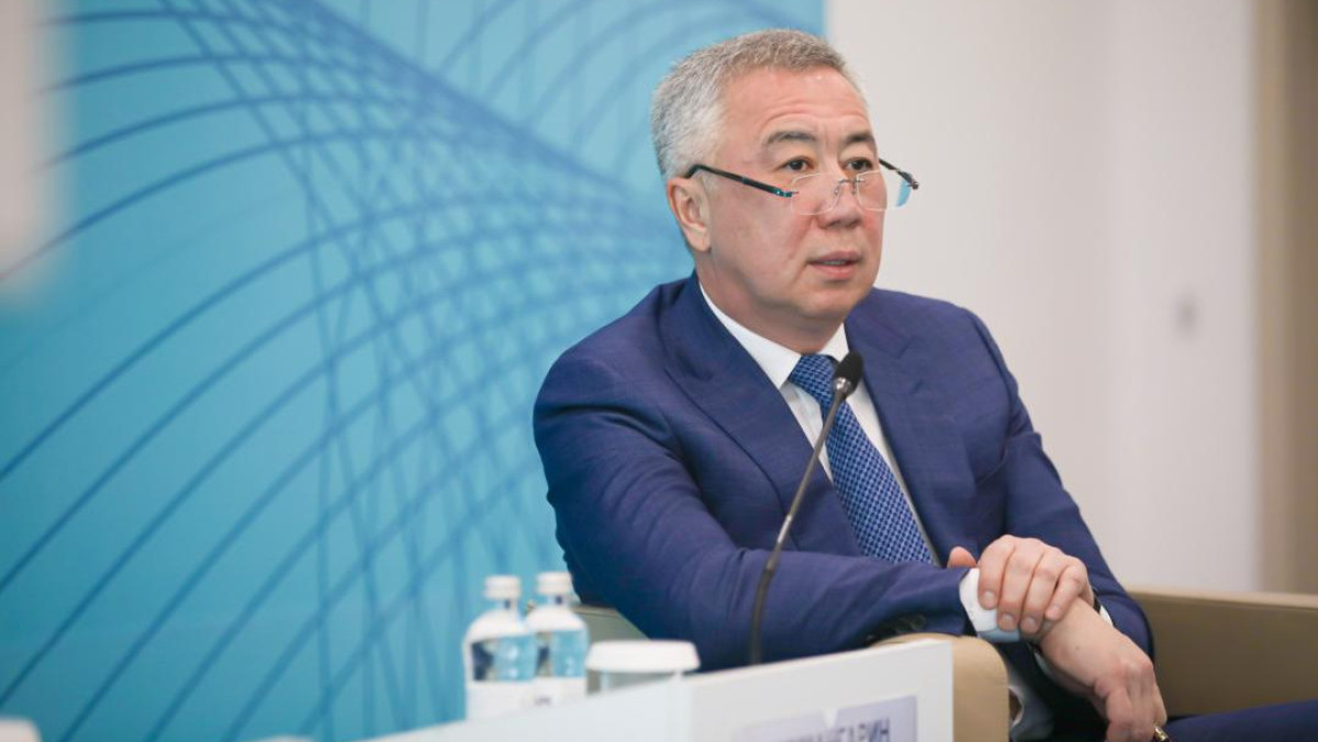 Торговля обеспечивает работой свыше 1,5 миллиона человек и полмиллиона предприятий Казахстана