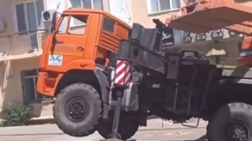  видеодан алынған кадр 