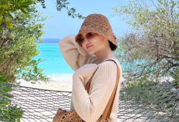 Ерке Есмахан с Раймом уехала на Мальдивы