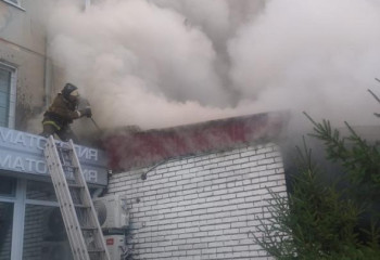 Өскеменде дәмханадан өрт шығып 55 адам құтқарылды