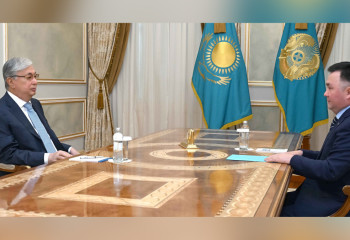 Президент Касым-Жомарт Токаев провел встречу с председателем Верховного суда Асламбеком Мергалиевым