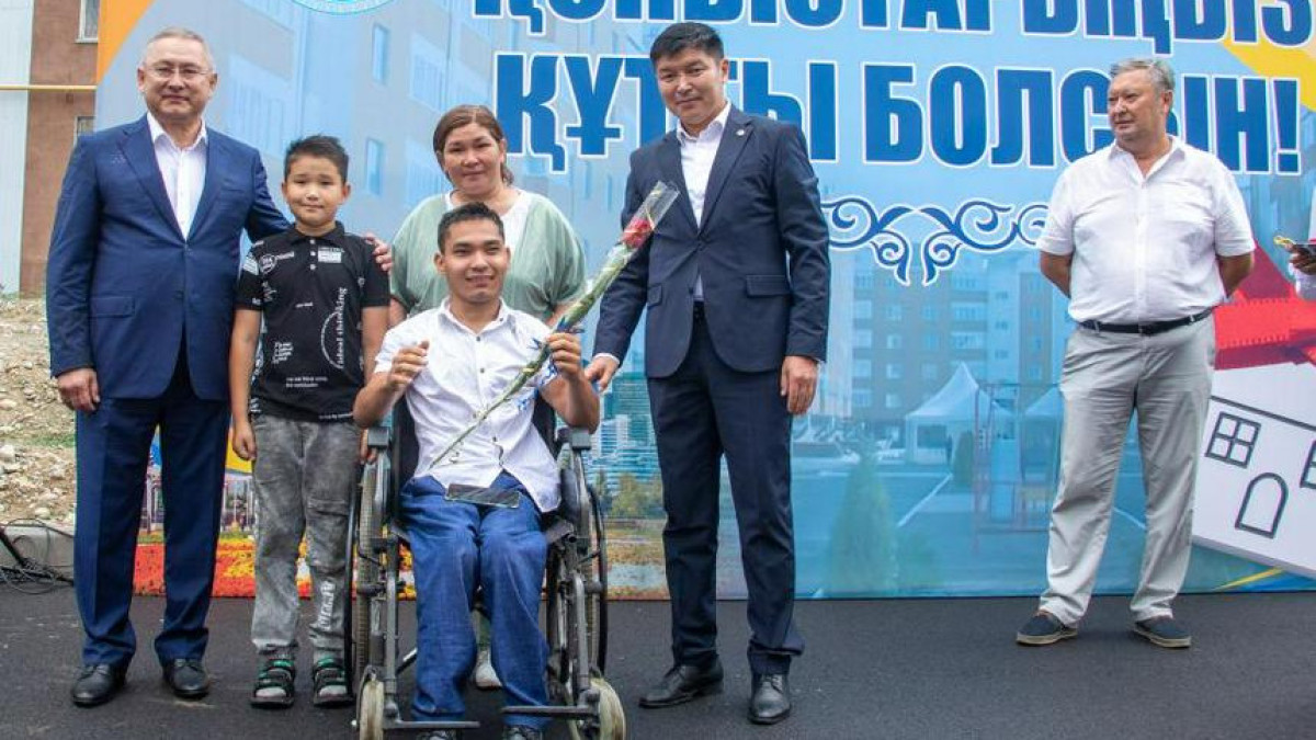  Жетісу облысының әкімдігі 