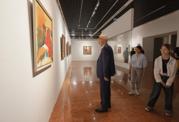 Астанада Берік Молжігіттің жеке көрмесі ашылды