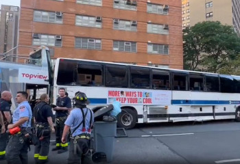 Более 80 человек пострадали при столкновении автобусов в США