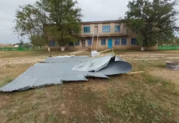 БҚО-да желден балабақшаның шатыры ұшып кетті