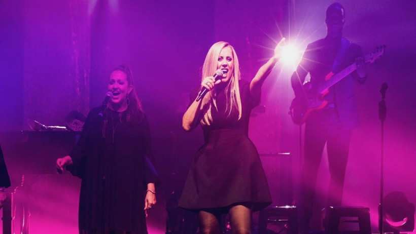  instagram.com/larafabianofficial 