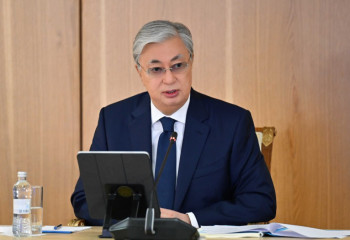 Tokayev gives Astana mayor one year to improve situation in city