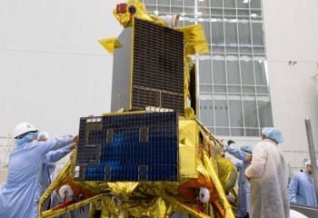 Автоматическая станция отправится на Луну в августе, чтобы высадиться на Южном полюсе спутника Земли