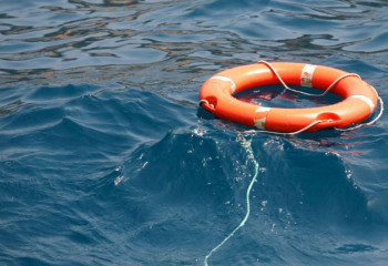 В Иртыше едва не утонул ребенок