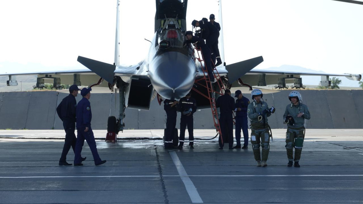 Майдан авиациясының ұшқыштары авиацияны жою құралдарын қолданды