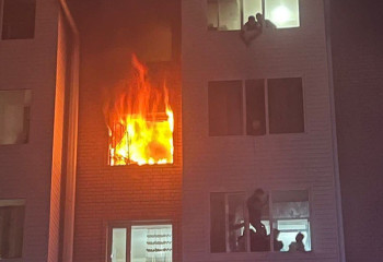 Шесть человек вызволили из огненной ловушки полицейские в Акмолинской области