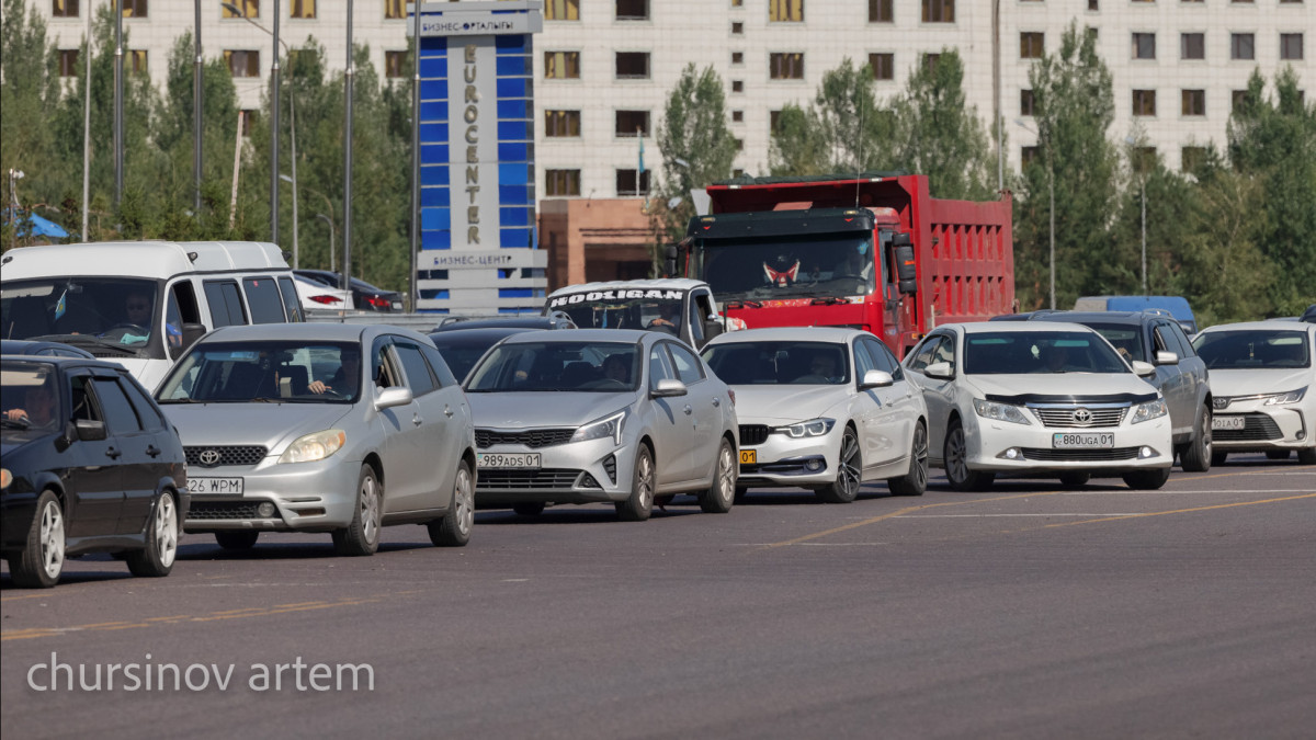 Во избежание транспортных коллапсов в Алматы запустили информационный ресурс