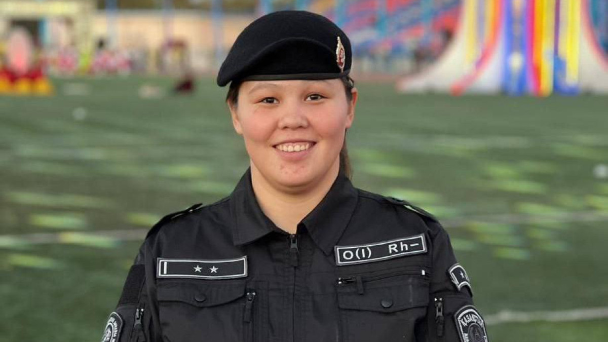 Девушка-полицейский из Кызылорды победила на чемпионате мира по борьбе на поясах