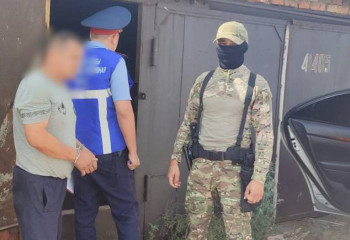 Взрывчатые вещества в своем гараже хранил житель Степногорска