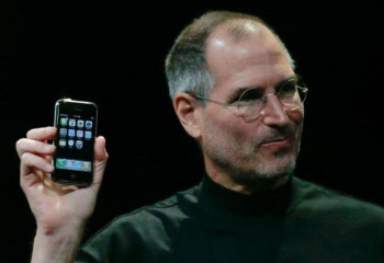 Нераспакованный iPhone первого поколения продан на аукционе почти за 200 тысяч долларов