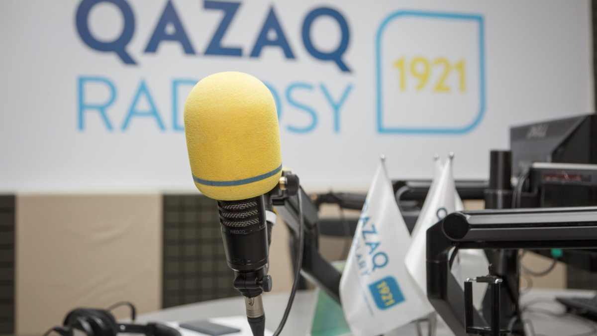 Радио и телевидение отключат в Казахстане
