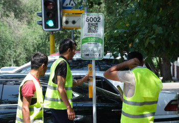 Парковки Алматы вернули в собственность города. Как теперь за них платить, рассказали в акимате