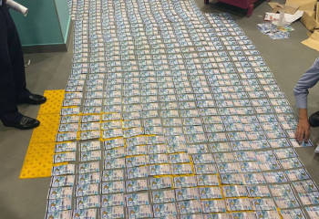 В Актобе поймали мошенников, обманувших 84-летнюю бабушку по схеме: «Ваша дочь попала в ДТП»