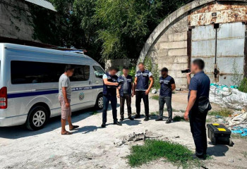 Алматыдағы арнайы операция: есірткі зертханалары мен  ірі қойма жойылды