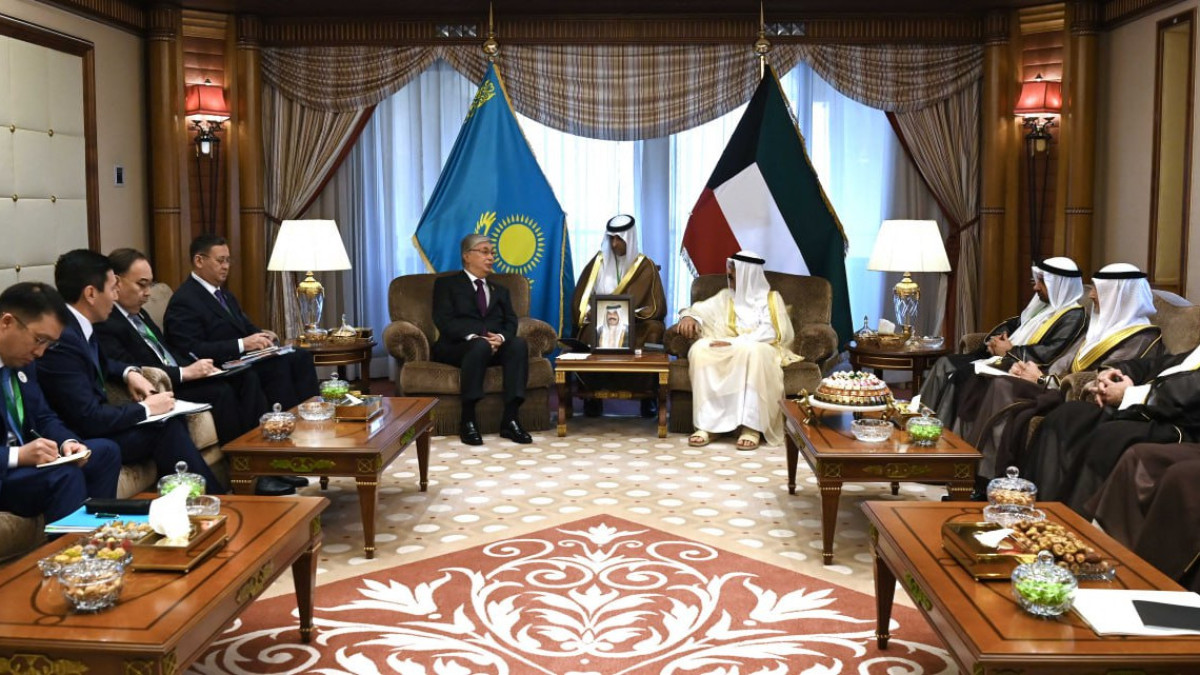 Президент Казахстана провел встречу с Наследным принцем Кувейта в Джидде