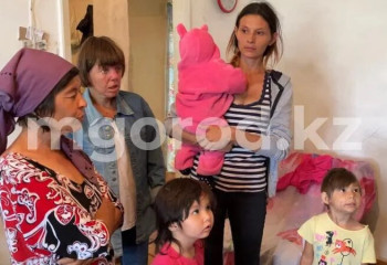 В селе ЗКО сгорел дом у матери троих малолетних детей