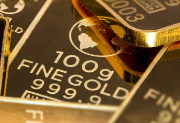 Около 2 800 золотых слитков продано в июне в Казахстане